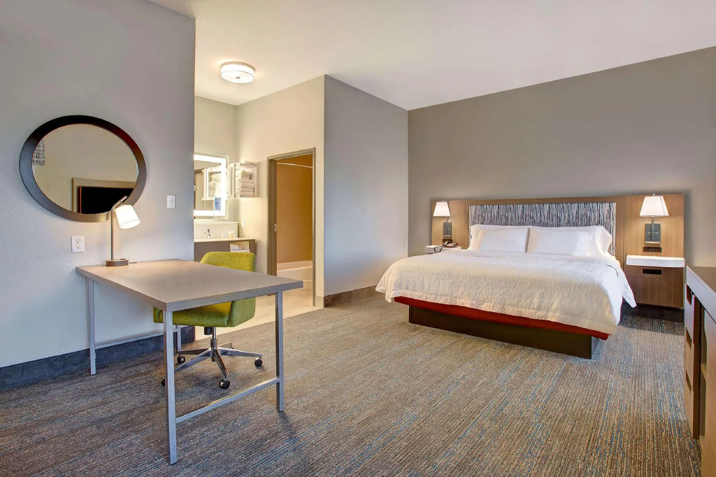 1 Bedroom Double Suite (full double bed)