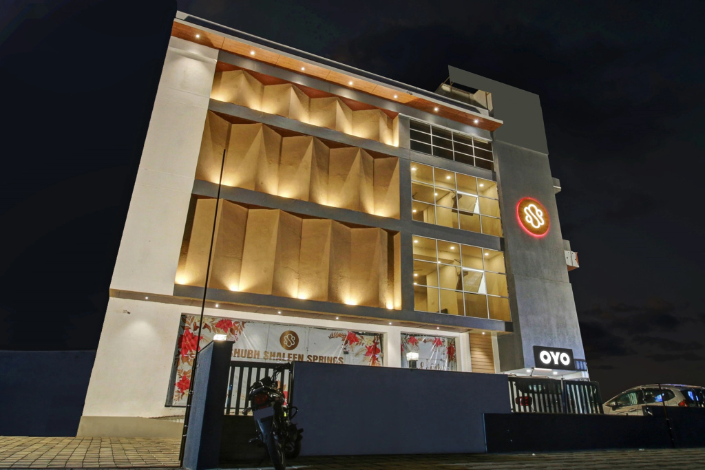 Palette - Hotel Saket Greens