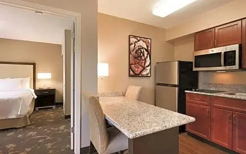 Homewood Suites by Hilton Charlotte Airport - Chambres