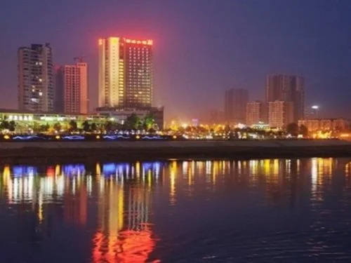 Beach & Waterfront