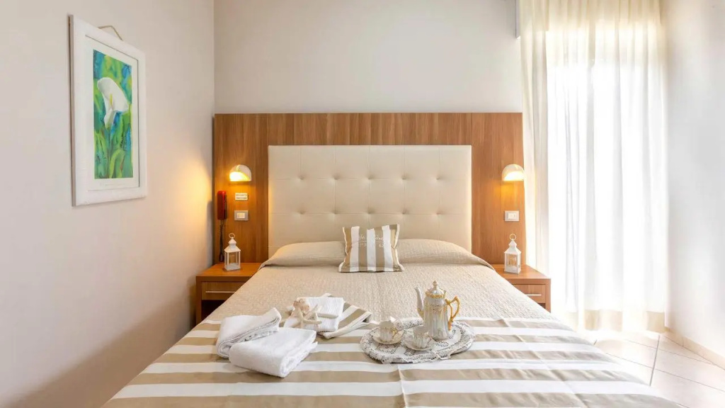 Hotel Roland — 3