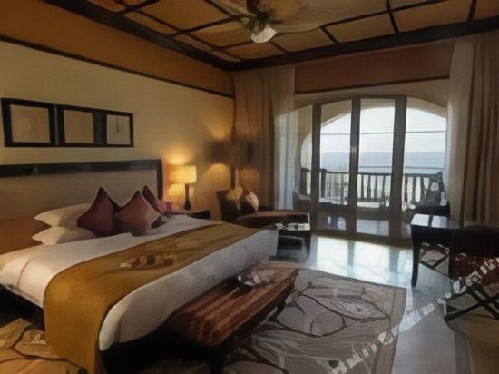 Anantara Desert Islands Resort & Spa