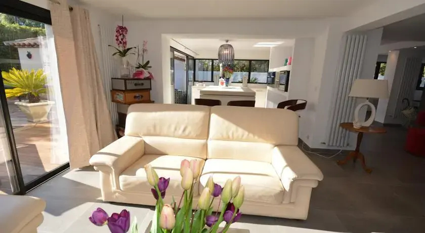 Voir la photo 2 — La Villa Blanche