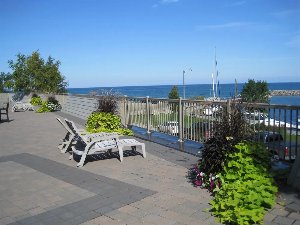 Beach & Waterfront