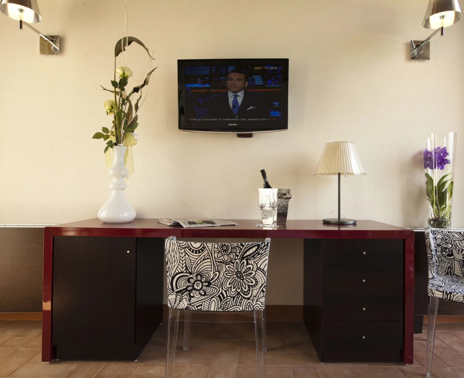Lobby & Reception