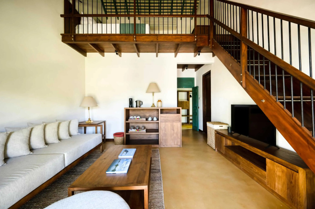 Kayaam House