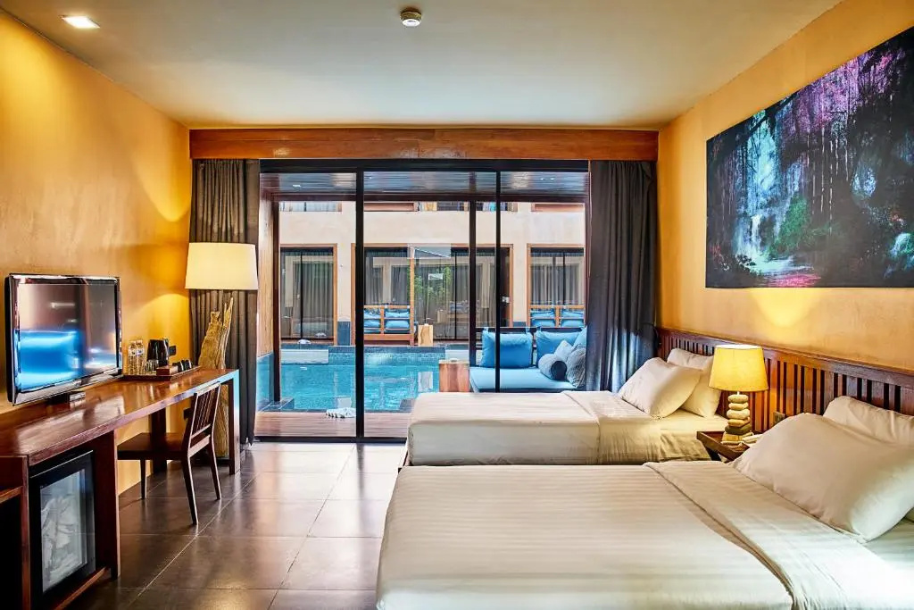Deluxe Double room (full double bed)