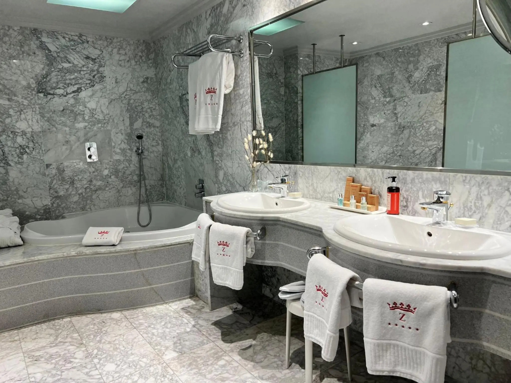 Hotel photo 24
