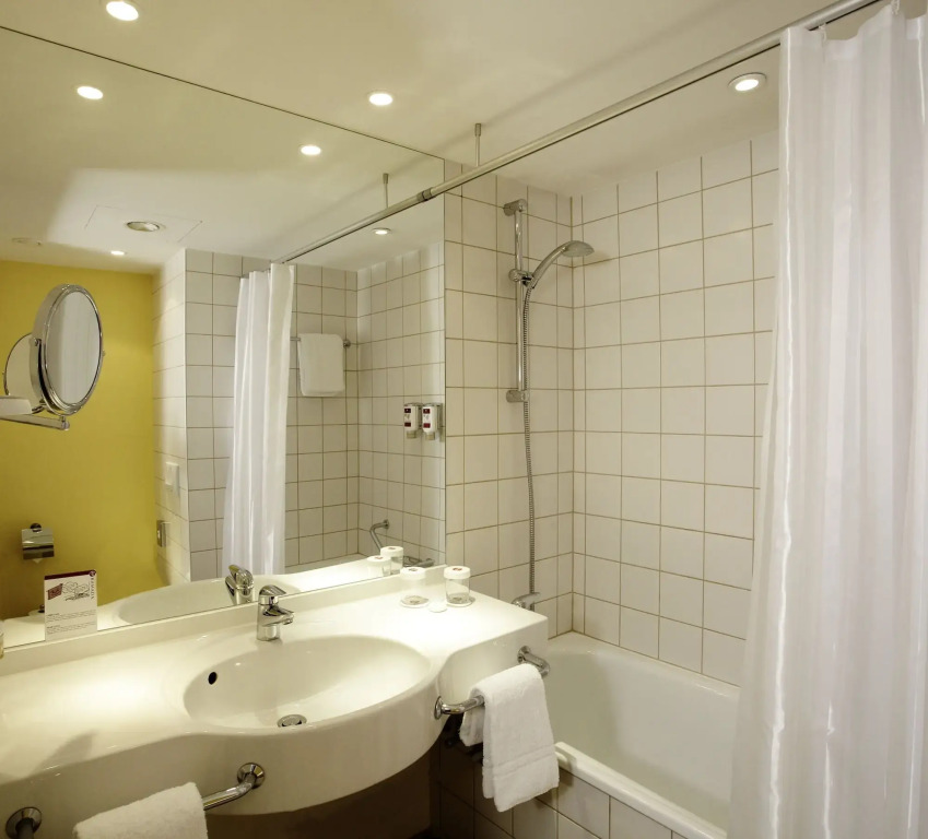 Image 7