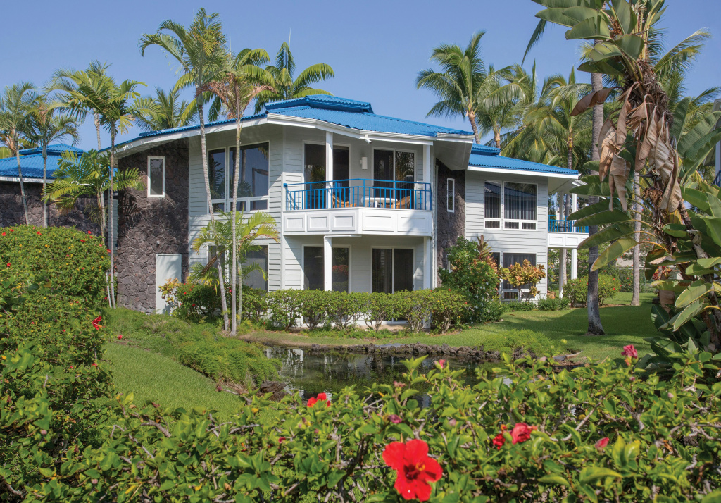 Holua Resort