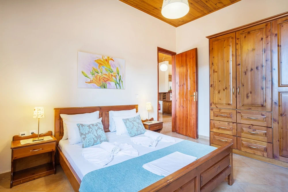 3 Bedrooms Villa with mountain view