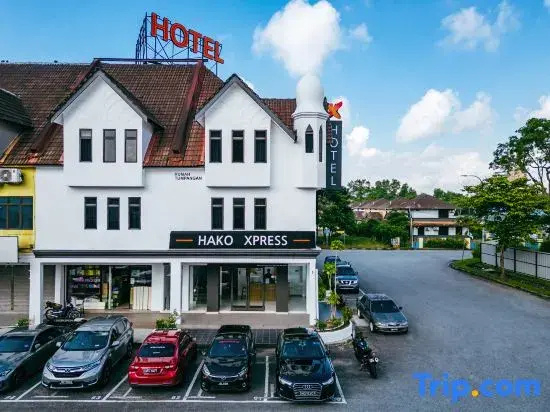 Hako Xpress Tampoi
