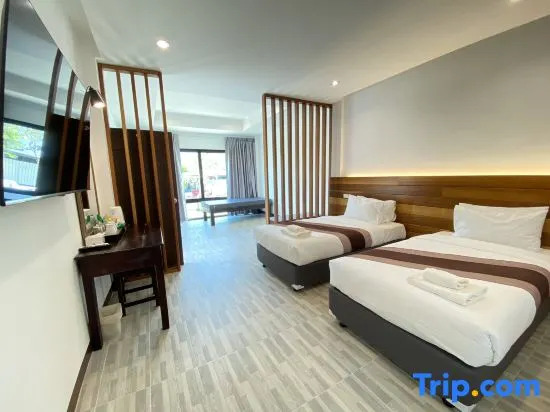 Люкс в Rattana Pura Beach Resort