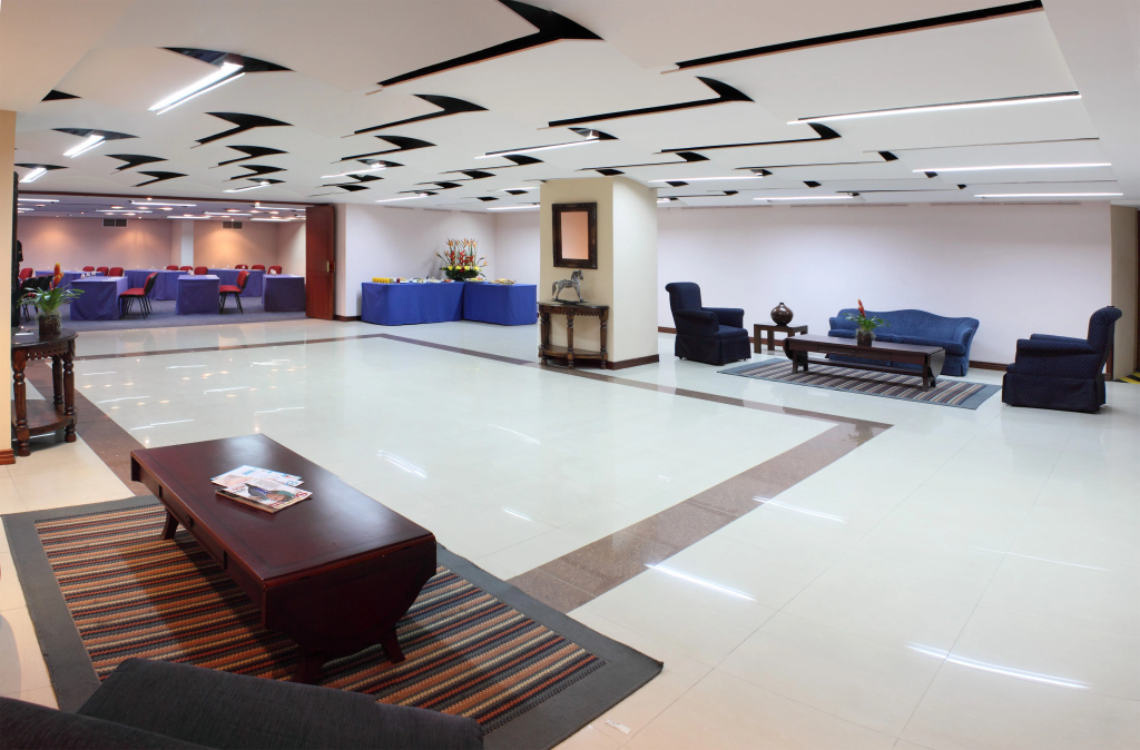 Lobby & Reception