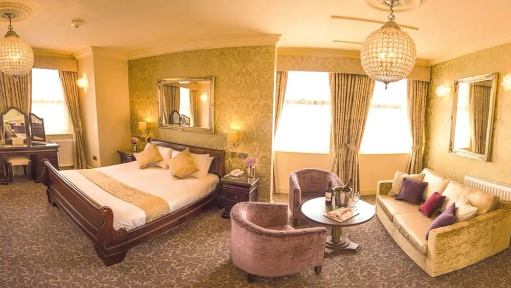 Deluxe Suite