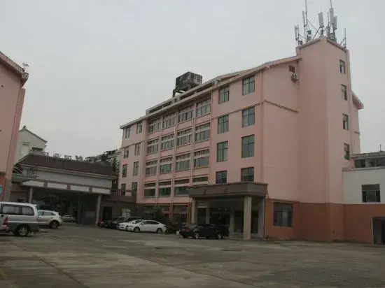 Zhongchen Hotel (Chizhou Nanhu Road)