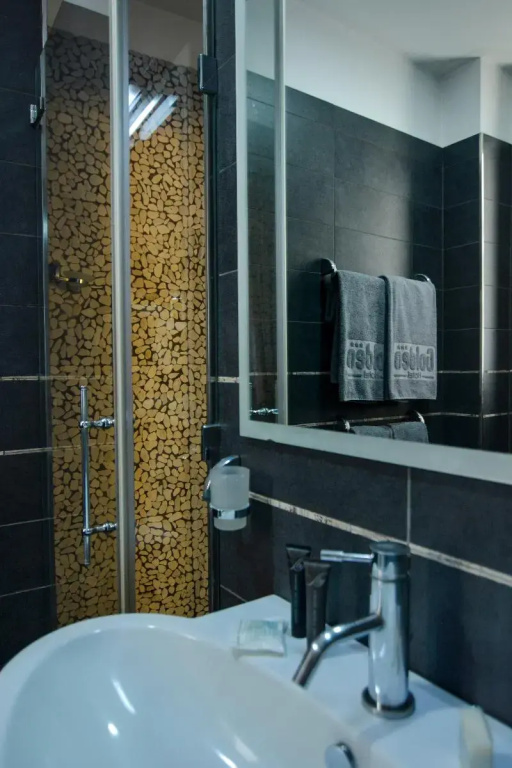 Golden Hotel - Chambres