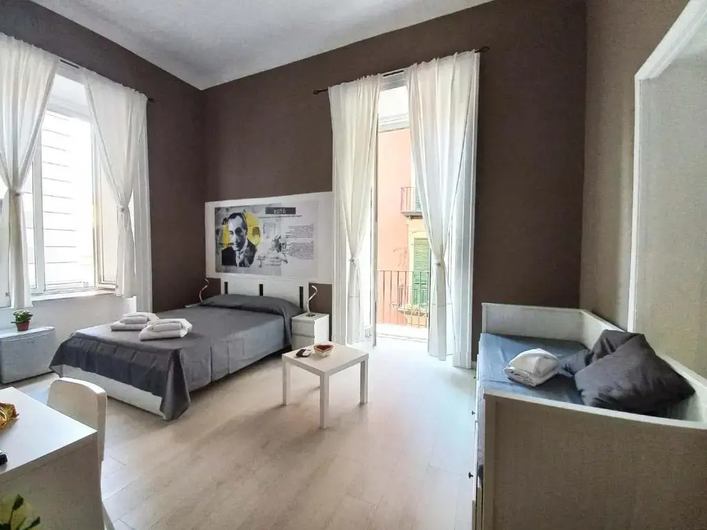 Standard Quadruple room with balcony