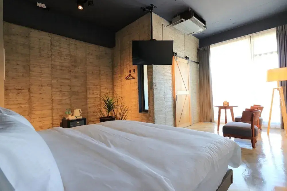 Deluxe Double room with balcony and with ocean view (full double bed)