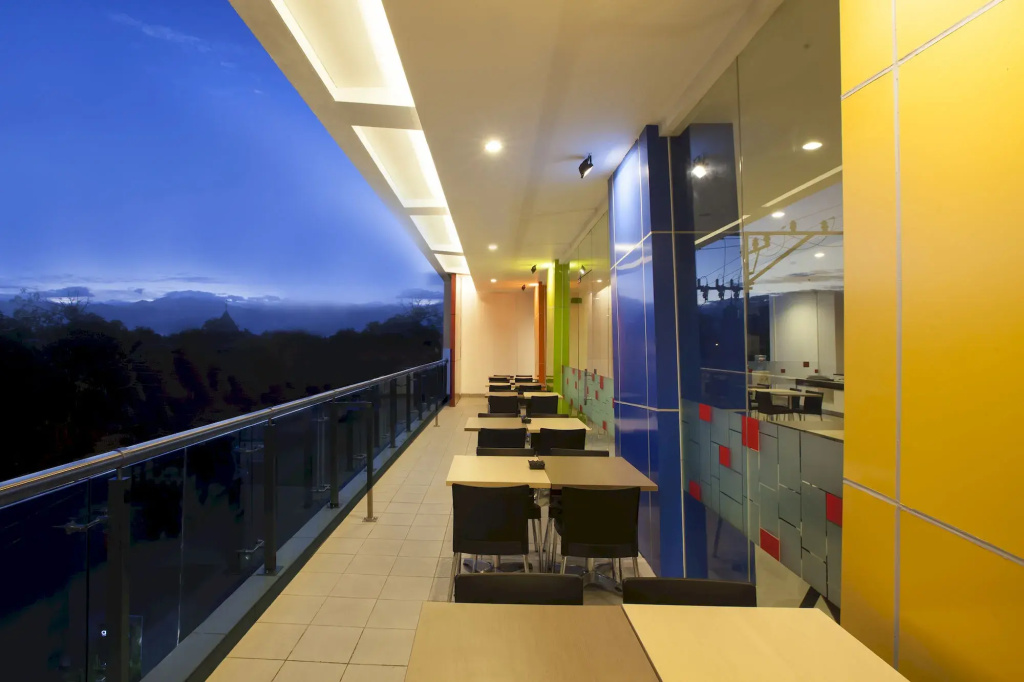 Balcony & Terrace