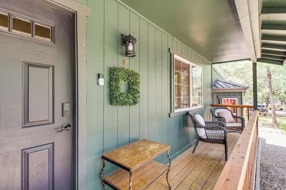 4 Mi to Rainbow Lake: Pinetop lakeside Cabin