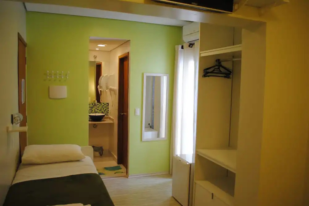 Трёхместный люкс в Brazilodge All Suites Hostel
