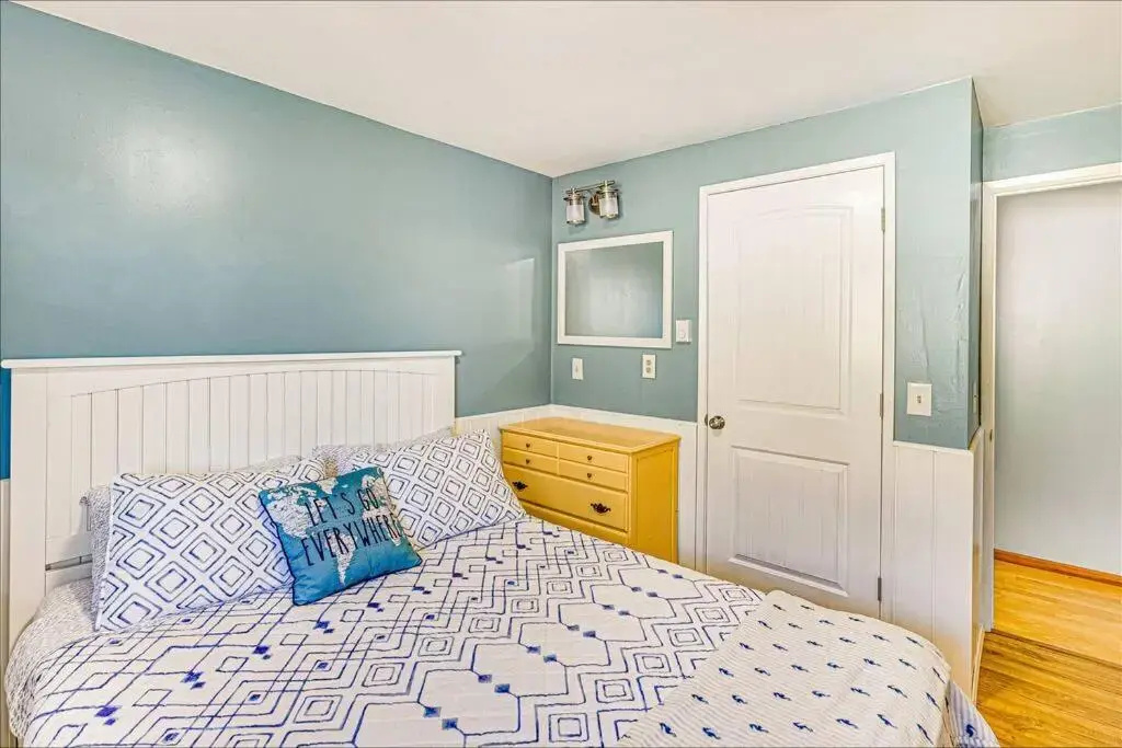3 Bedrooms Cottage