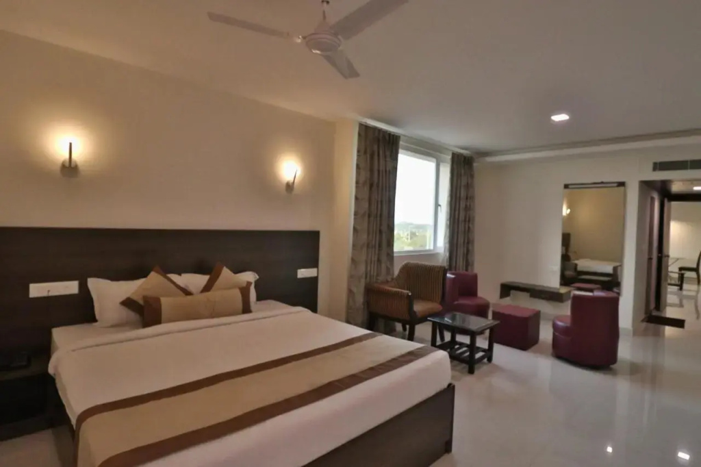 Hotel photo 12