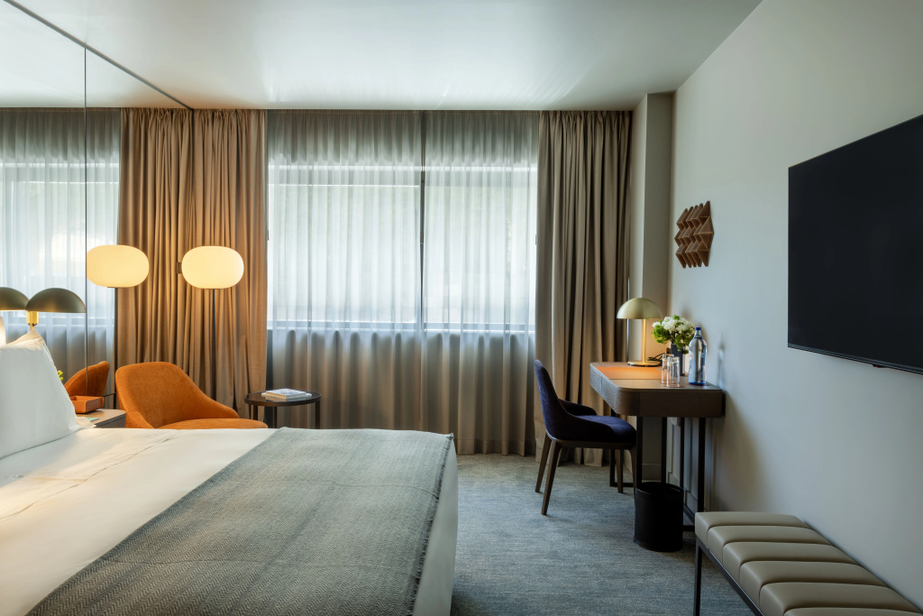 Отель Altis Porto Hotel, member of Preferred Hotels & Resorts – L.V.X. в Порту