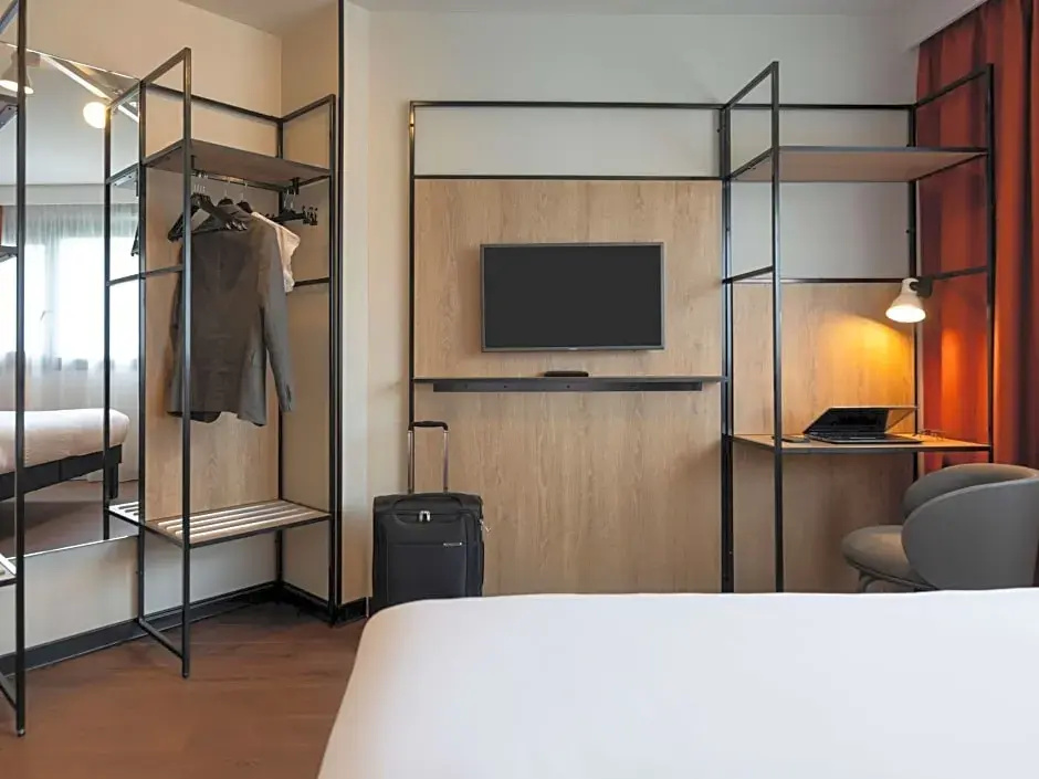 ibis Paris Gare de Lyon Diderot 12th 42