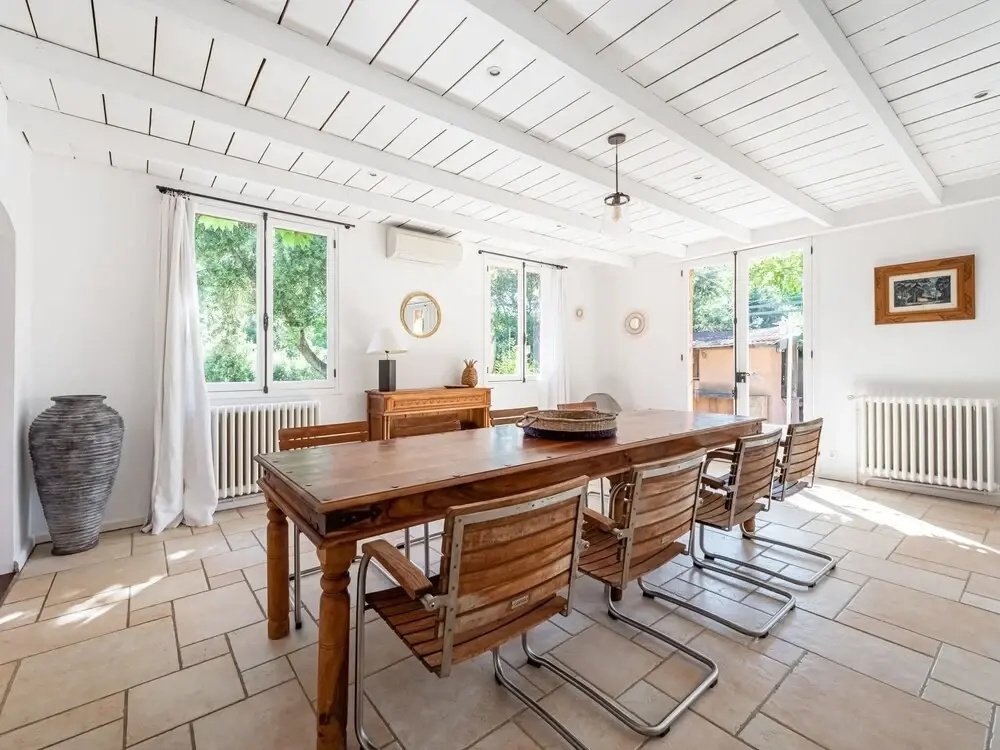 Lavish Holiday Home in La Croix-valmer With Swimming Pool
