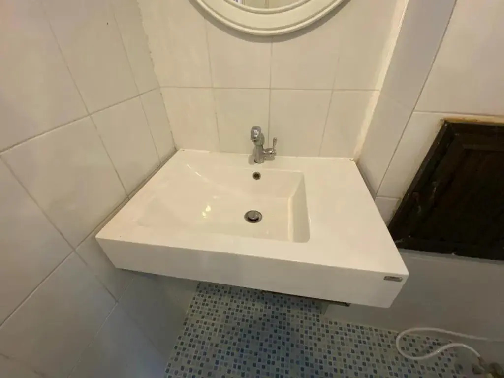 Standard Triple room with balcony