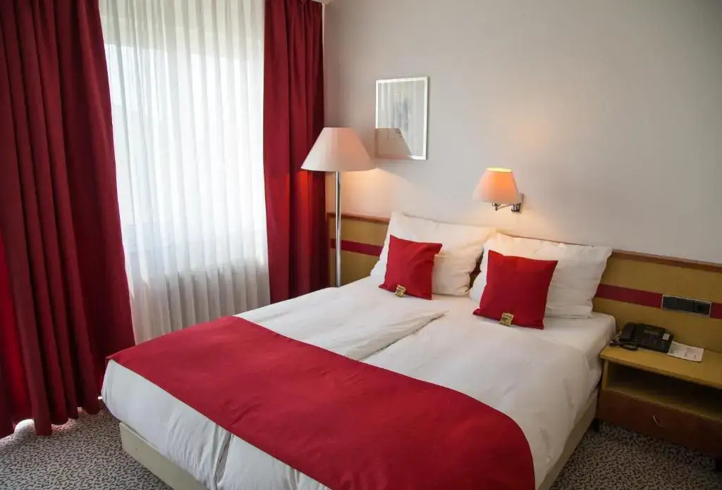 Standard Double room (full double bed)