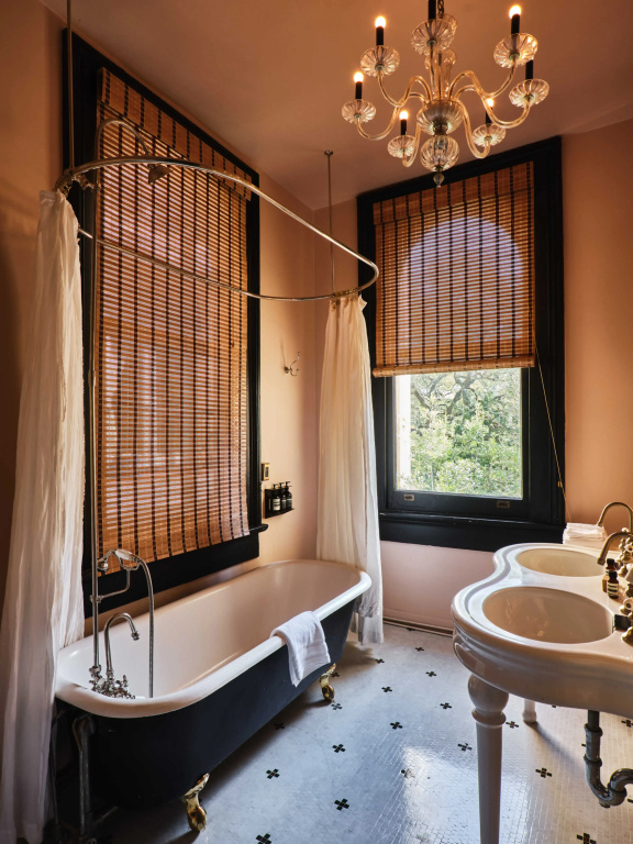 Grand room