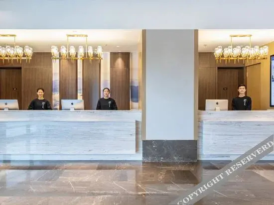Lobby & Reception