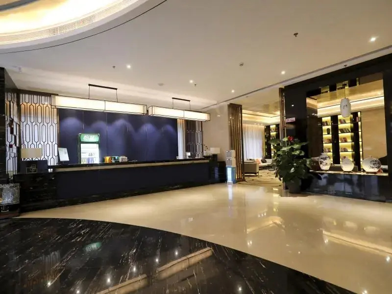Lobby & Reception