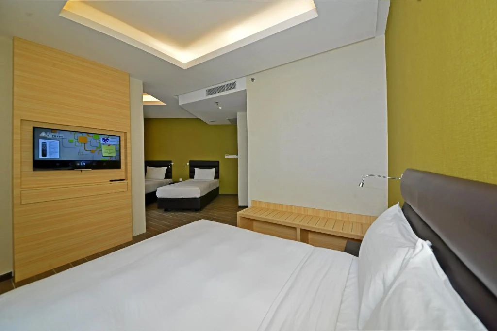 Deluxe Quadruple room