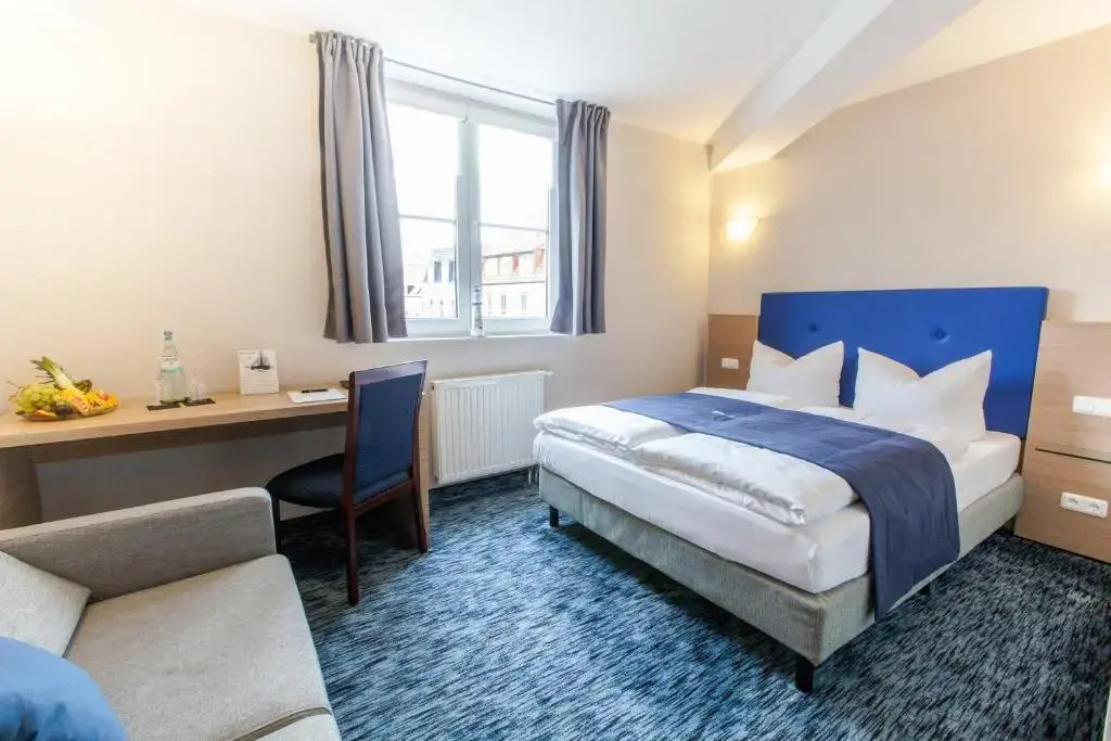 Comfort Double room (full double bed)