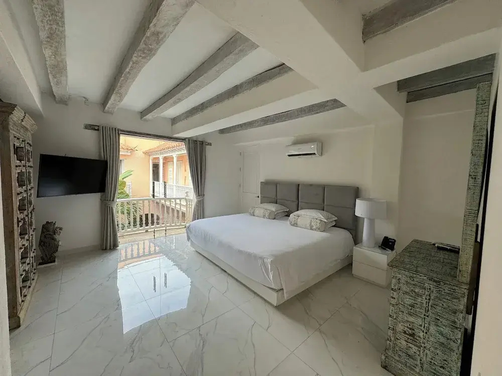 Premium room