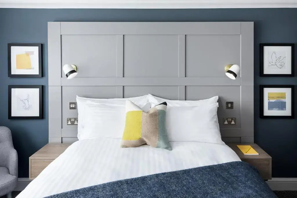Grand Double room (full double bed)