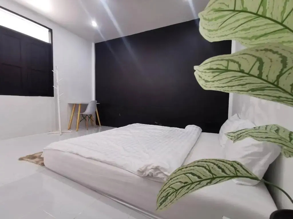 Economy room