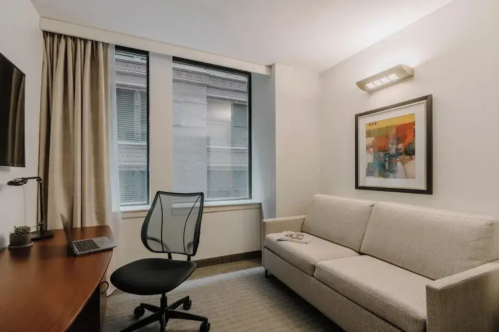 Double Suite (full double bed)