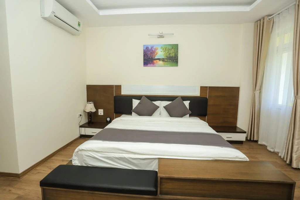 Deluxe Double room with mountain view (full double bed)