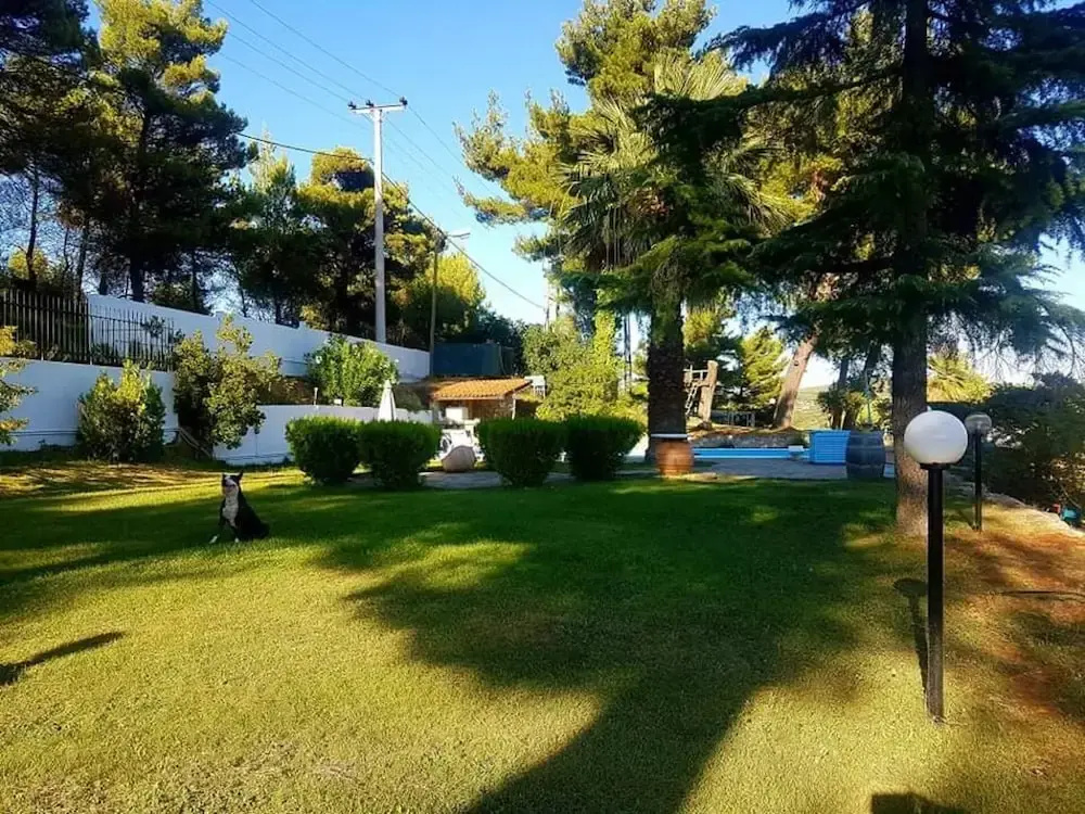 Remarkable 2-bed House in Varnavas
