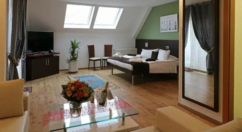 Threeland Hotel - Général