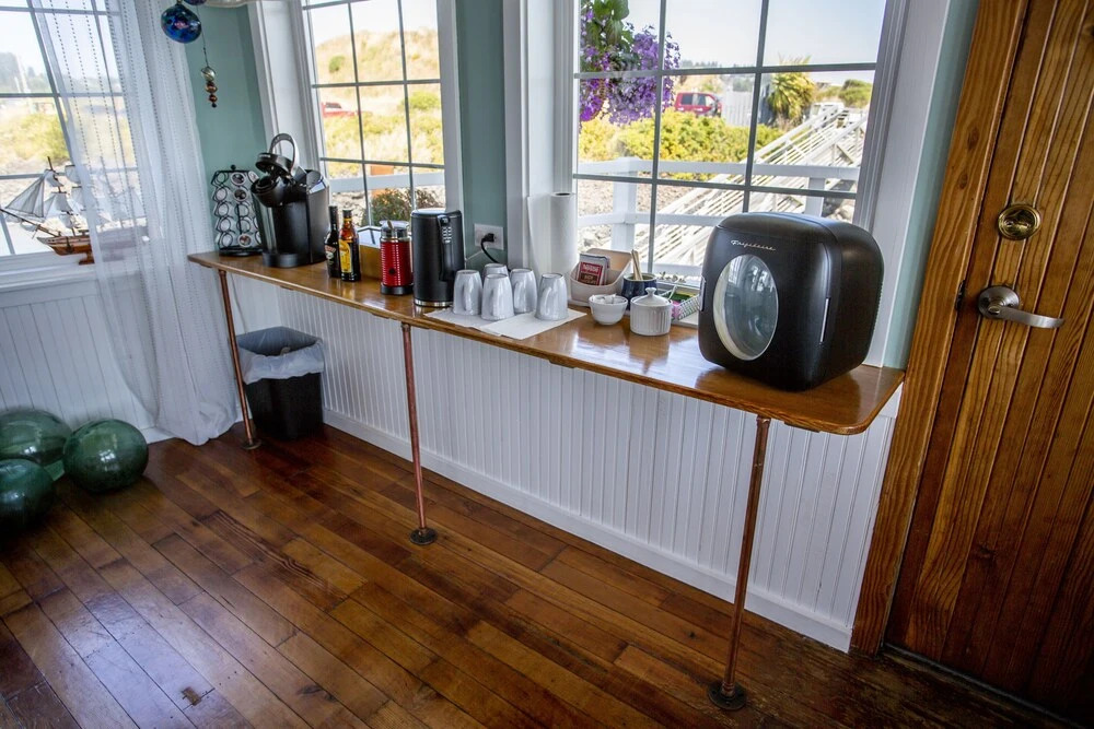 The Newport Belle, Riverboat Bed and Breakfast by null