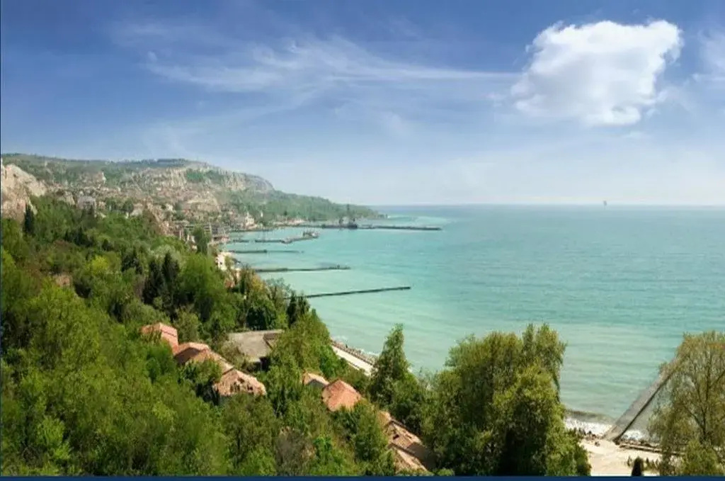 Beach & Waterfront