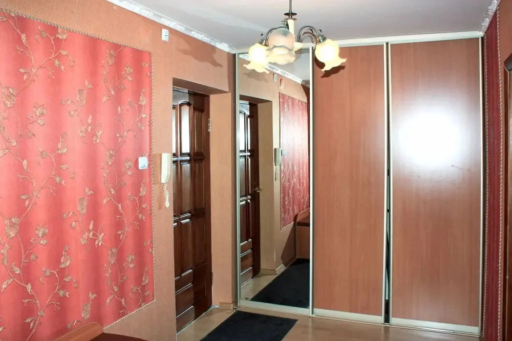 Apartment ALLiS-HALL on Tveritina 42-3 photo 5