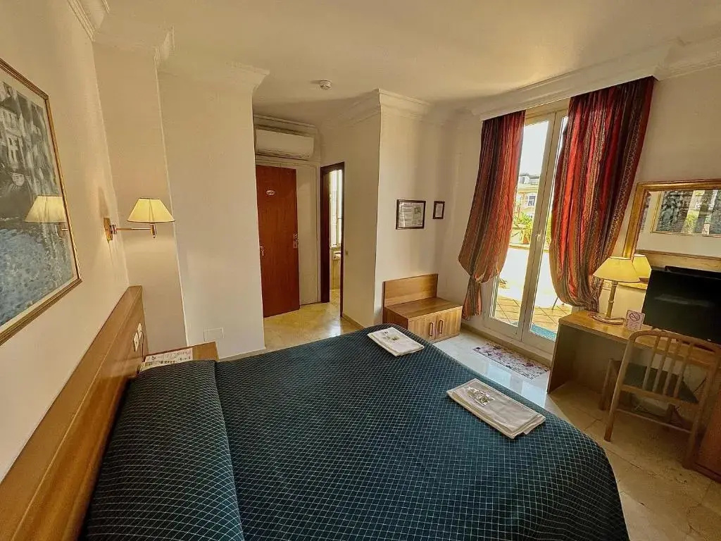 Hotel Principe Di Piemonte - Chambres