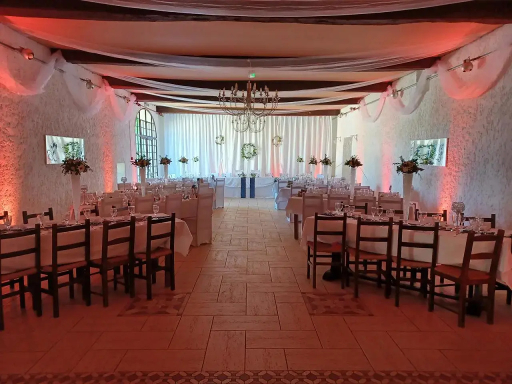 Lobby & Reception